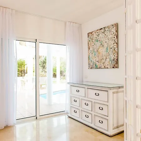 Adeje Sleeps 8 With Pool Vila *