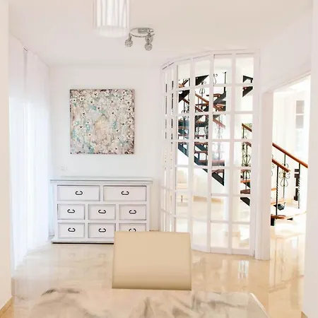 Vila Adeje Sleeps 8 With Pool *