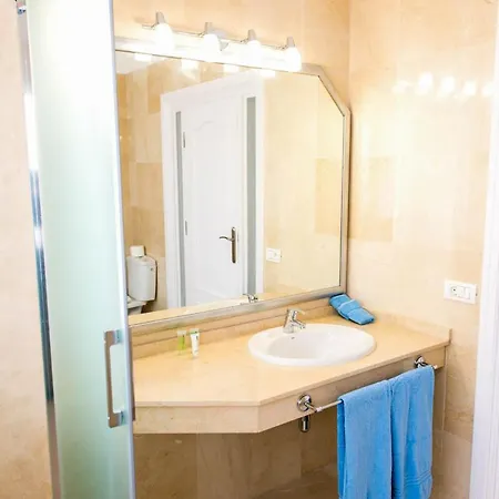 Vila Adeje Sleeps 8 With Pool Costa Adeje (Tenerife)